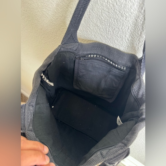 Pokhara women’s skills woven cotton bag - Picture 6 of 7